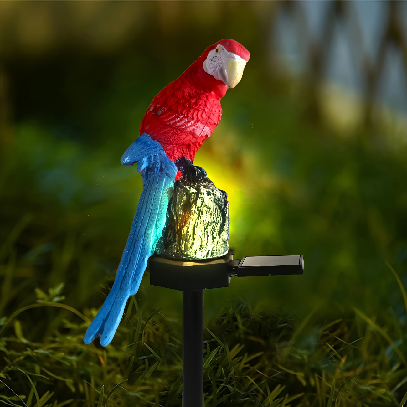 Image of Solar-powered Red Parrot Lamp Resin Craft Led Outdoor Lighting Decorative Landscape Light Solar Lawn Light Garden Light For Courtyard, Garden, Pathway, Lawn, And Holiday Decoration