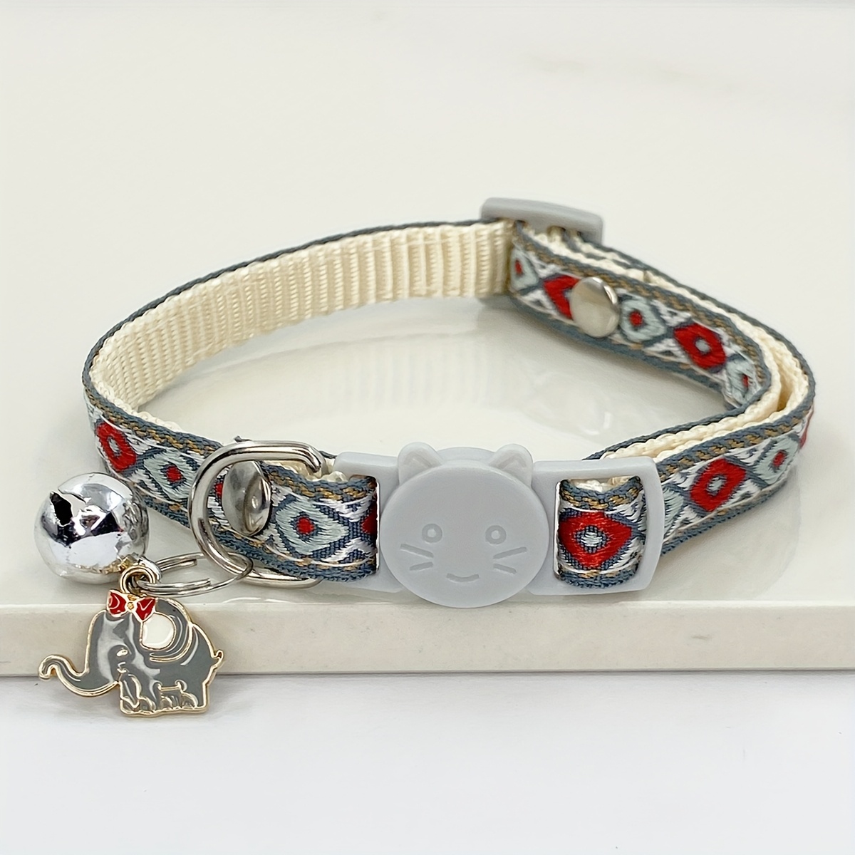 adjustable nylon pet collar with embroidered     bell charm   cats and small dogs Product details 9