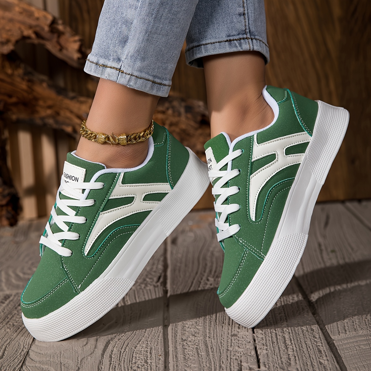 

Women' Color Casual Sneakers, Lace-up Sole Skateboard Shoes, Lightweight Low Top, Plain Toe, Eva Sole, Fabric Insole - Man Made Materials