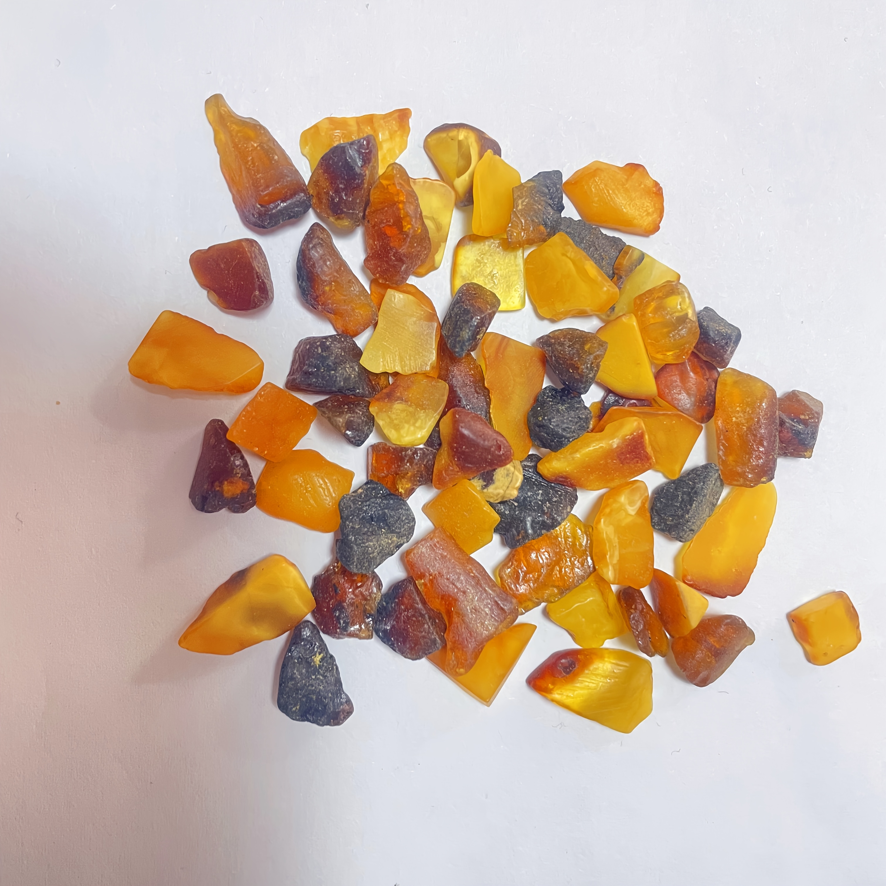 E-shop 10g hochwertiger Bernstein-Bienenwachs-Zerkleinerungsstein, natürliches seltenes transparentes Mineral (natürliche Produkte können