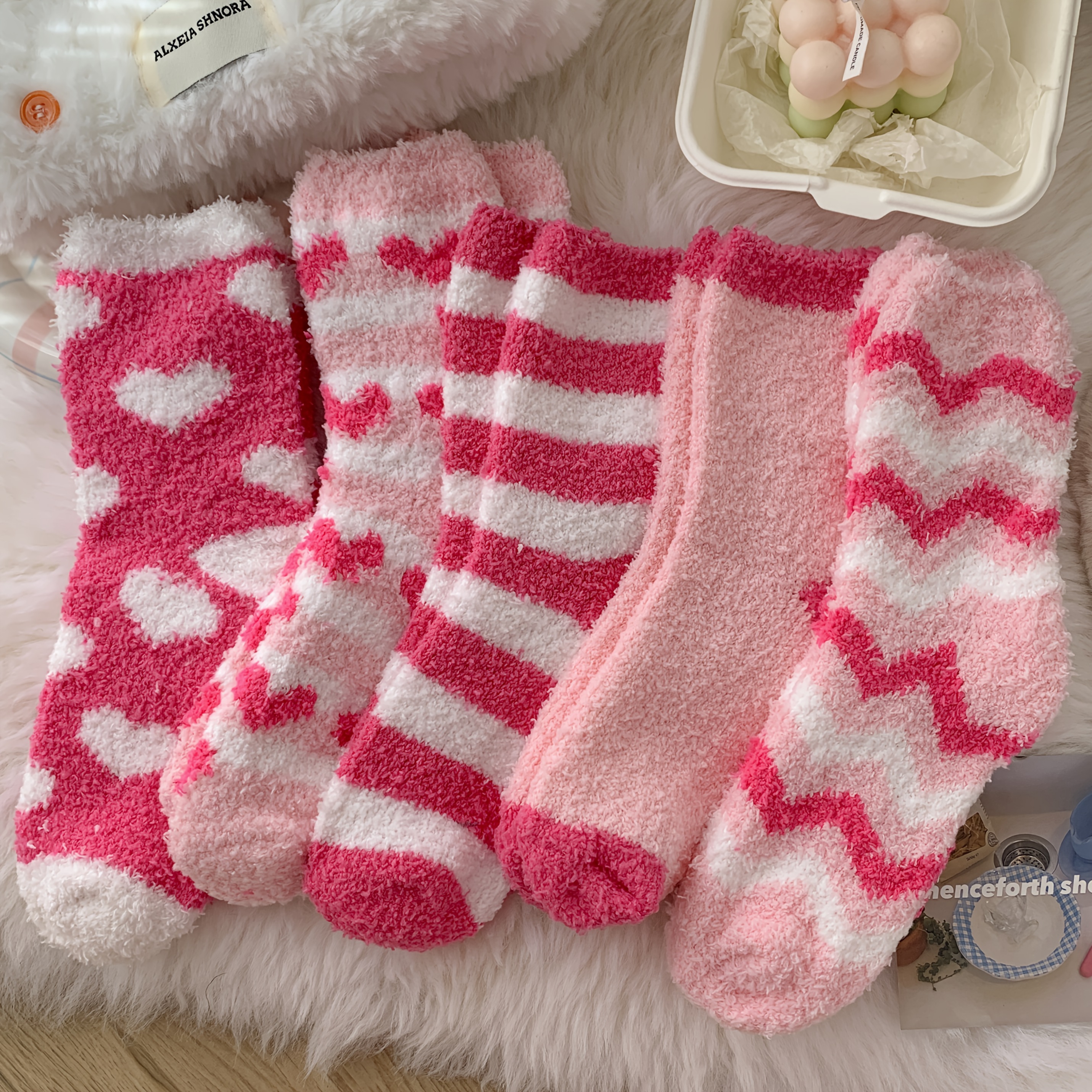 TEMU 5 Pairs Heart Coral Fleece Striped Mid-tube Socks Winter Fleece Super Thick Plush Women's Socks Home Sleep Floor Socks