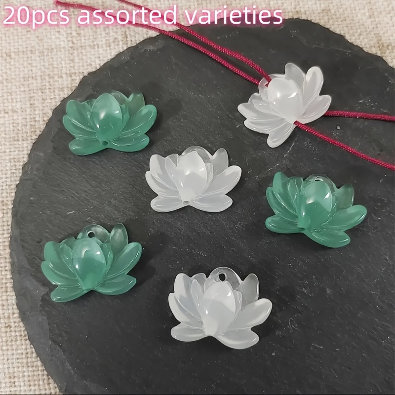 E-shop 20 Stück elegante grüne und weiße Lotus-Anhänger, Lotus-Hängeornamente im antiken Stil, Ohrringe, Armbänder, Quastenmaterialien, Harz mit zwei