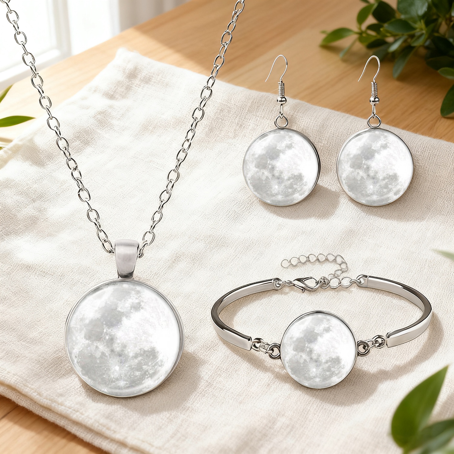 4pc Textured White Circular Jewelry Set