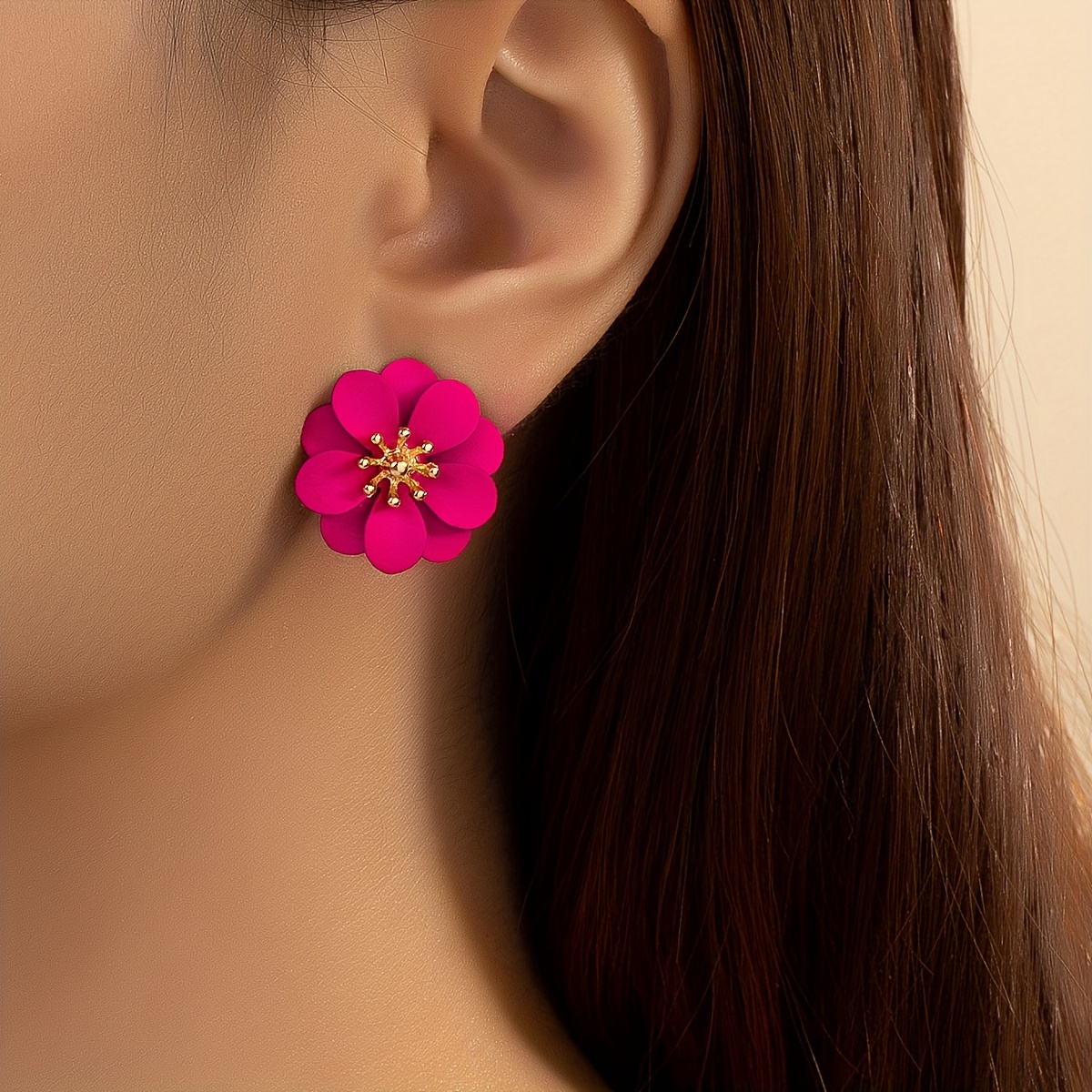 

Boucles D'oreilles Élégantes En Forme De Et Rose Vif, En Fer Plaqué Or 18 Carats, Bijoux Bohémiens De Style Estival Décontracté Et Raffiné Pour Décorer Les Oreilles En Vacances.