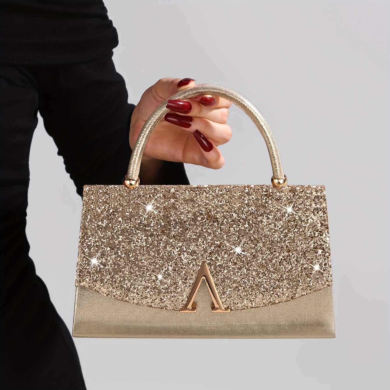 Image of A Sophisticated Women's Evening Clutch That Combines And . This Bag You Of Attention At Any Event. Featuring A Detachable Chain, A Stylish Clutch Perfect For Dinners, Parties, Weddings, And Formal