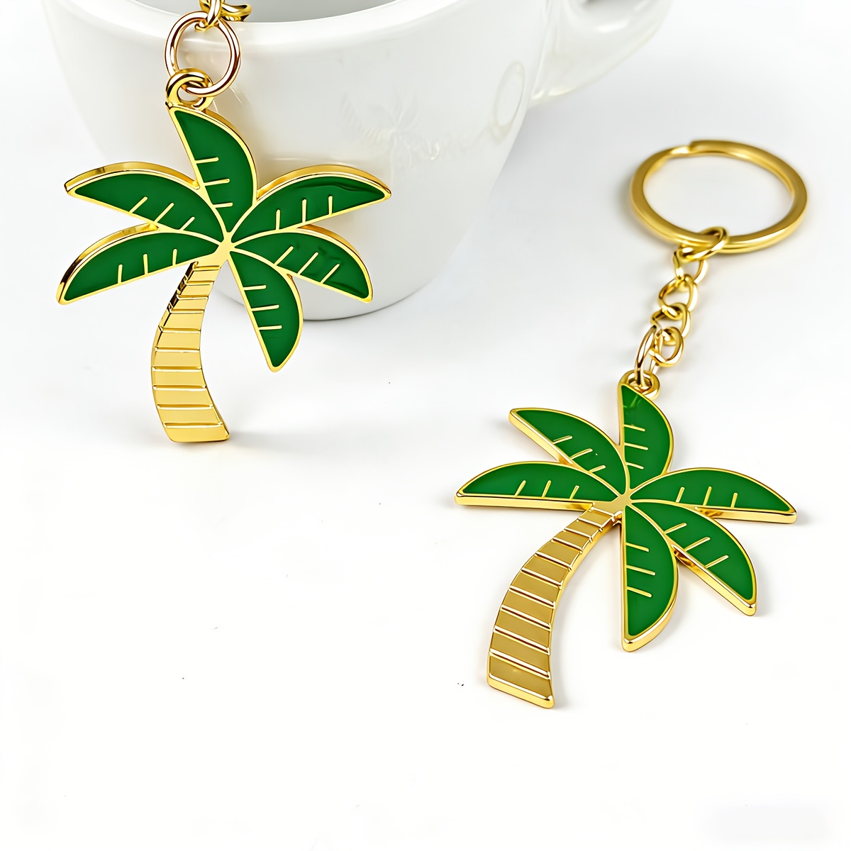 TEMU 2pcs Tropical Style Coconut Tree Keychain Unisex Couple Set Fashionable And Casual Vacation-style Accessories Travel Enthusiasts Souvenirs From