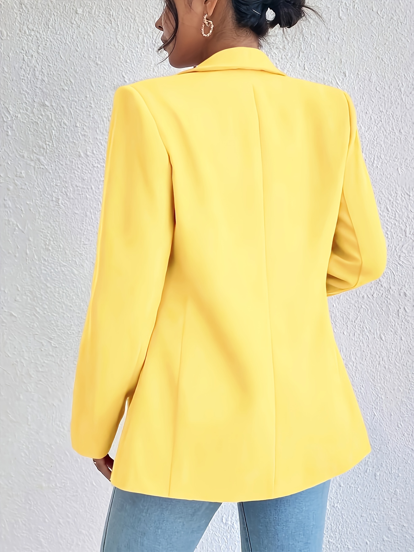 Women'S Bright Pink Blazer with Golden Chain Shoulder Bag - Casual Long Sleeve, Polyester, Buttonless Placket, All-Season Jacket, Casual Attire|Bold Fashion Statement|Polyester Blazer