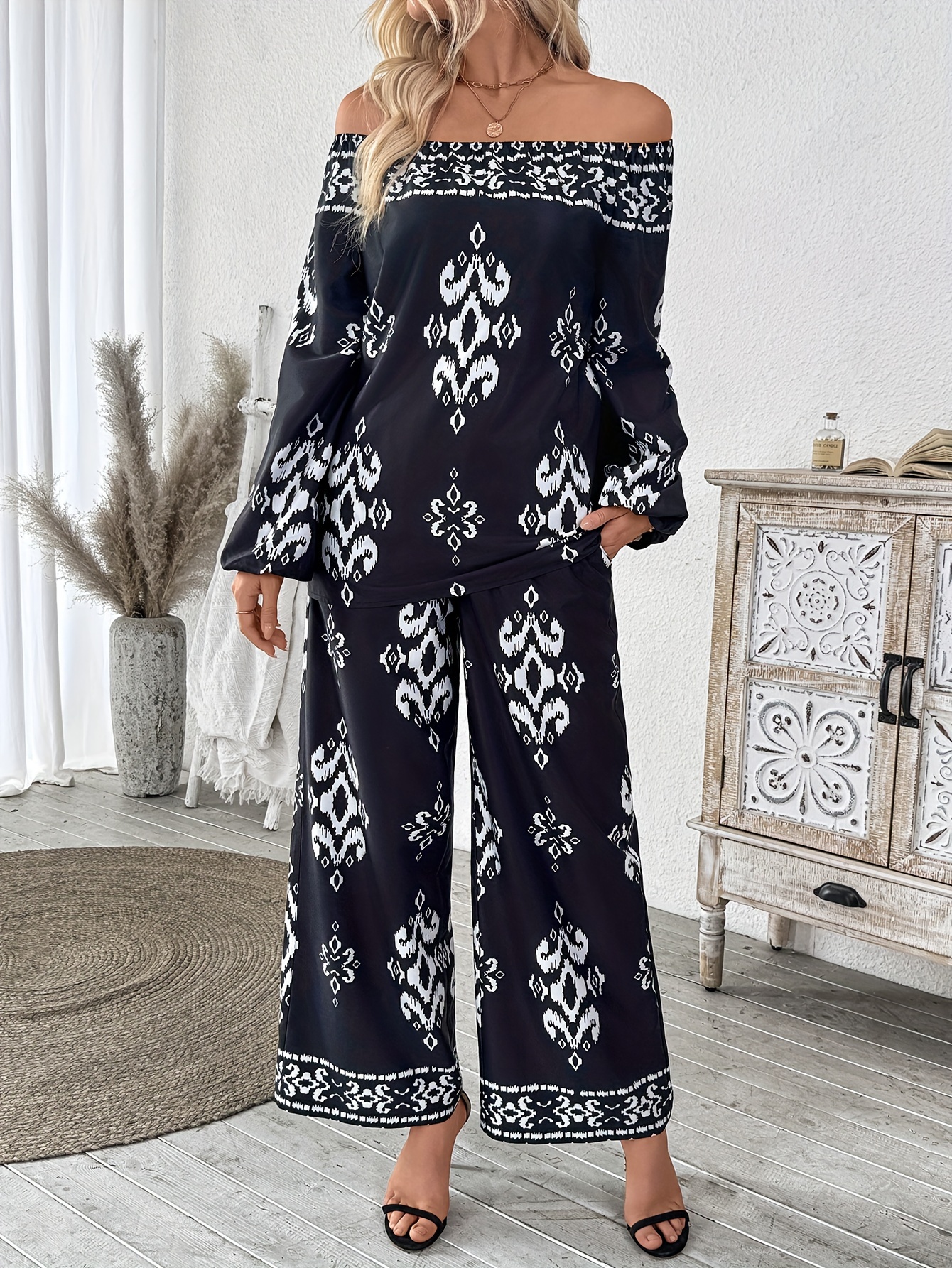 2019 Autumn Women Elegant Casual Shirt Female Stylish Loose Blouse Ladies Vacation Ethnic Style Long Sleeve V-neck Top main image 0