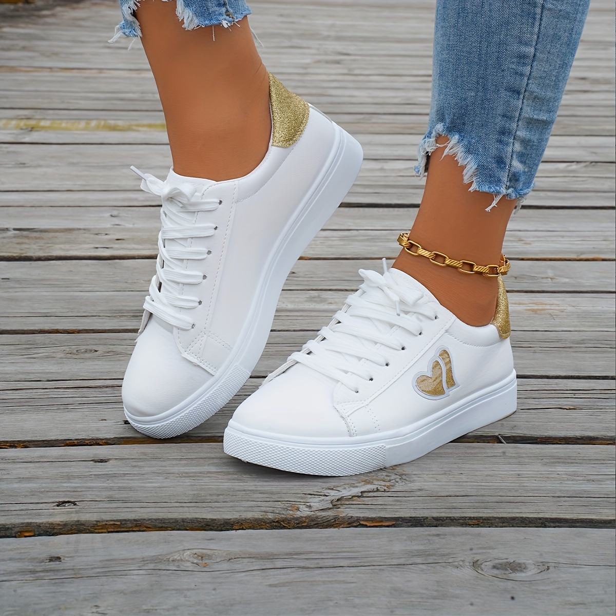 

Women's Heart Accent Fashion Sneakers - All-season Casual Low Top Lace-up Shoes With Plain Toe And Rubber Sole, Soft Footbed, Hand Washable - White