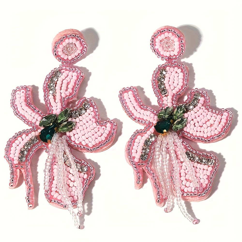 E-shop 2er Set Elegante Weihnachten Rosa Blumen Ohrringe Damen Mode Künstliche Perlen Web Drop Ohrring Böhmischer Stil Schmuck Set Weihnachts-Ohrring