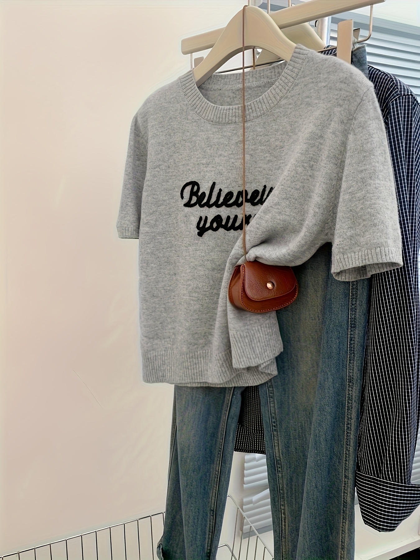 blouse décontractée brodée en à col rond femmes style - Temu Switzerland, image size:800x1067