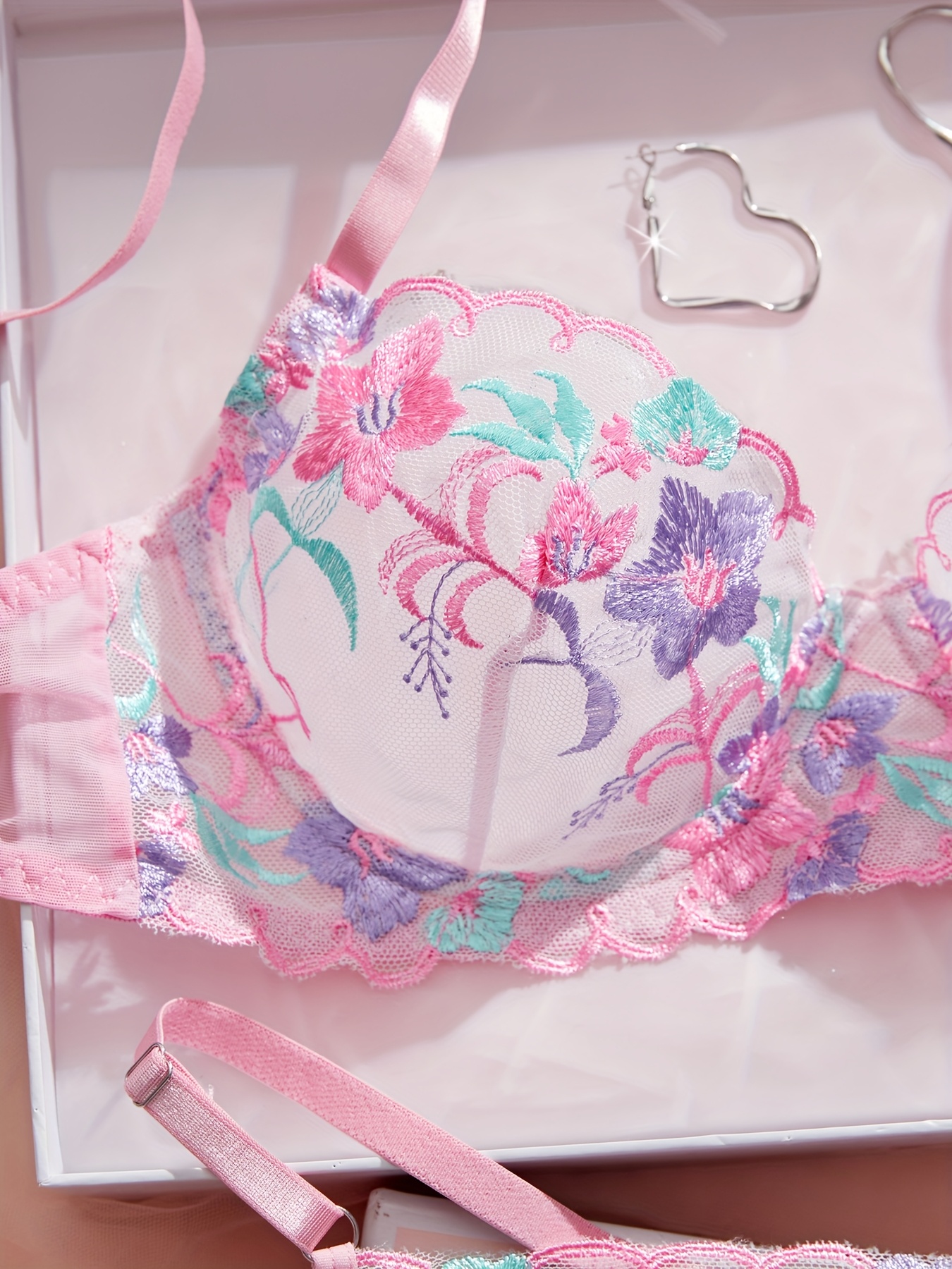 Conjunto de dos piezas para mujer, edición limitada de Navidad para el Día de San Valentín, bordado colorido fluorescente, encaje de flores en círculo ondulado, tela de malla de fibra rosa y pantalones con múltiples cinturillas, conjunto de sujetador y ropa interior