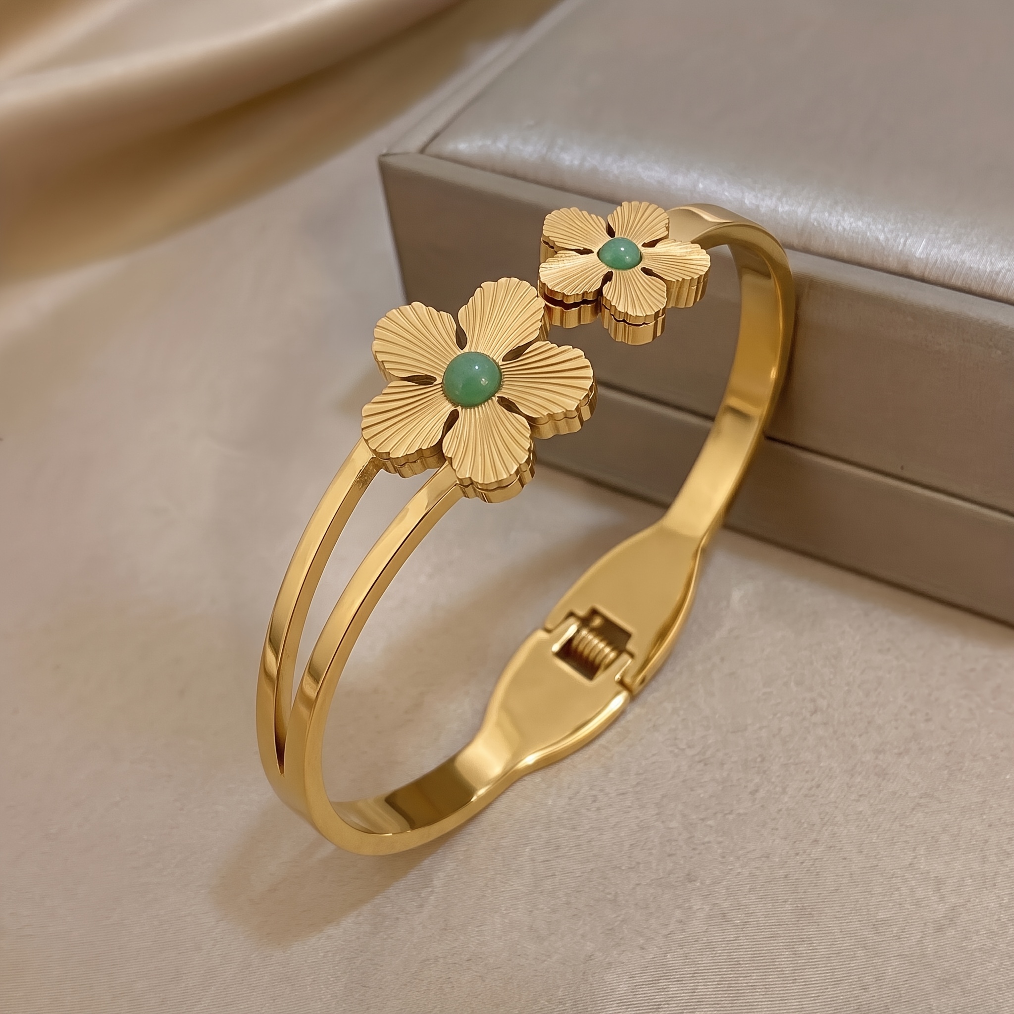 2pcs Unisex 18K Golden-Plated Bracelet and Bangle Set, Vintage Style
