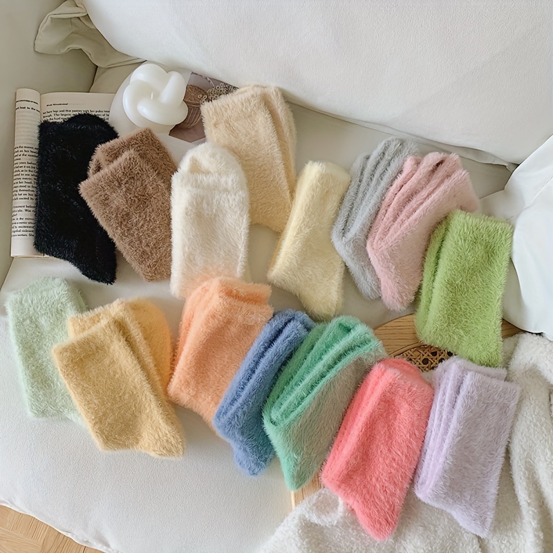 

6pcs Women's Plush Fuzzy Socks - Cozy & Warm Mid-calf Winter Socks, Soft Cotton , Elegant Solid Colors