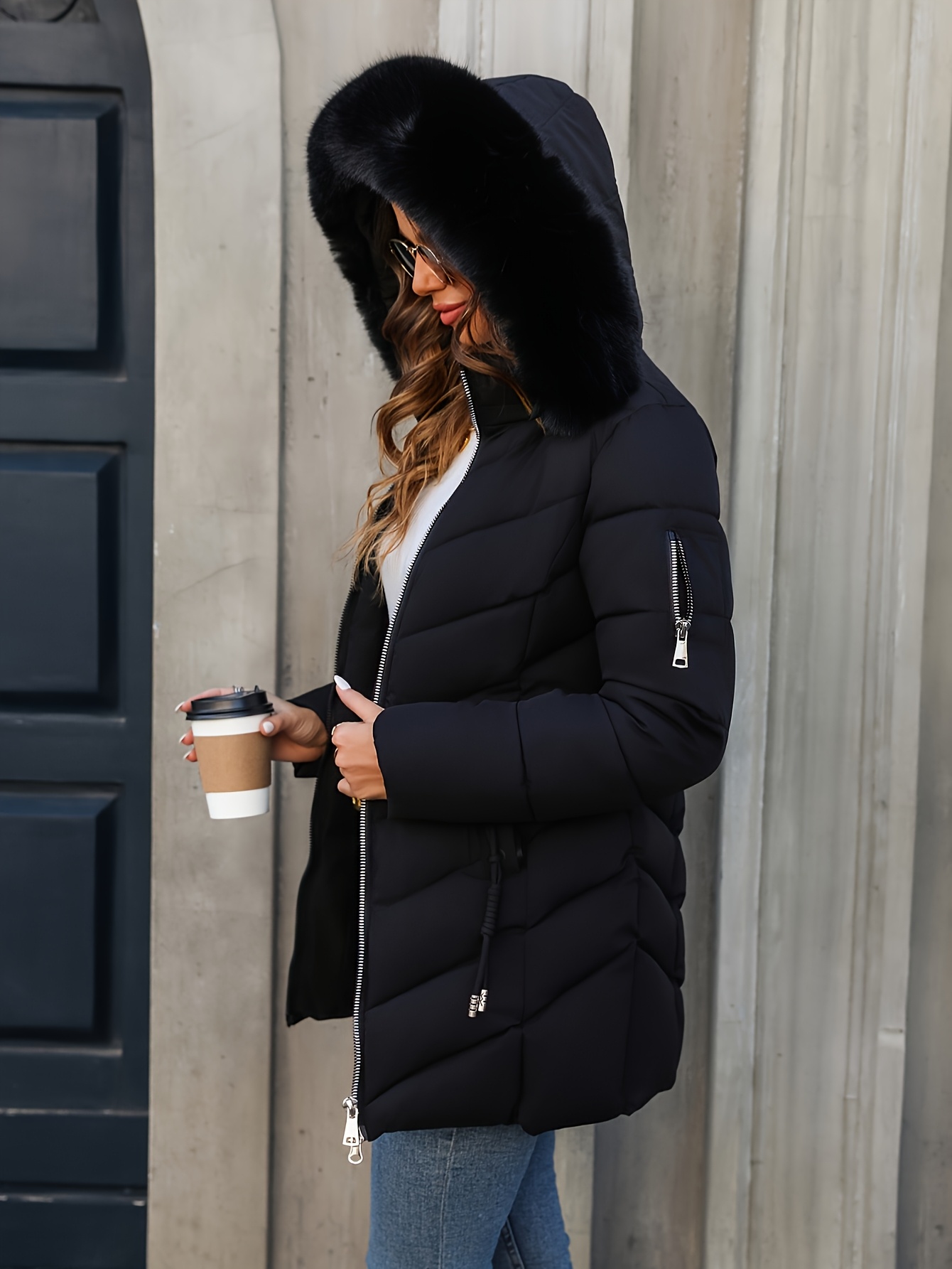 veste courte dhiver femme capuche en fausse fourrure manteau