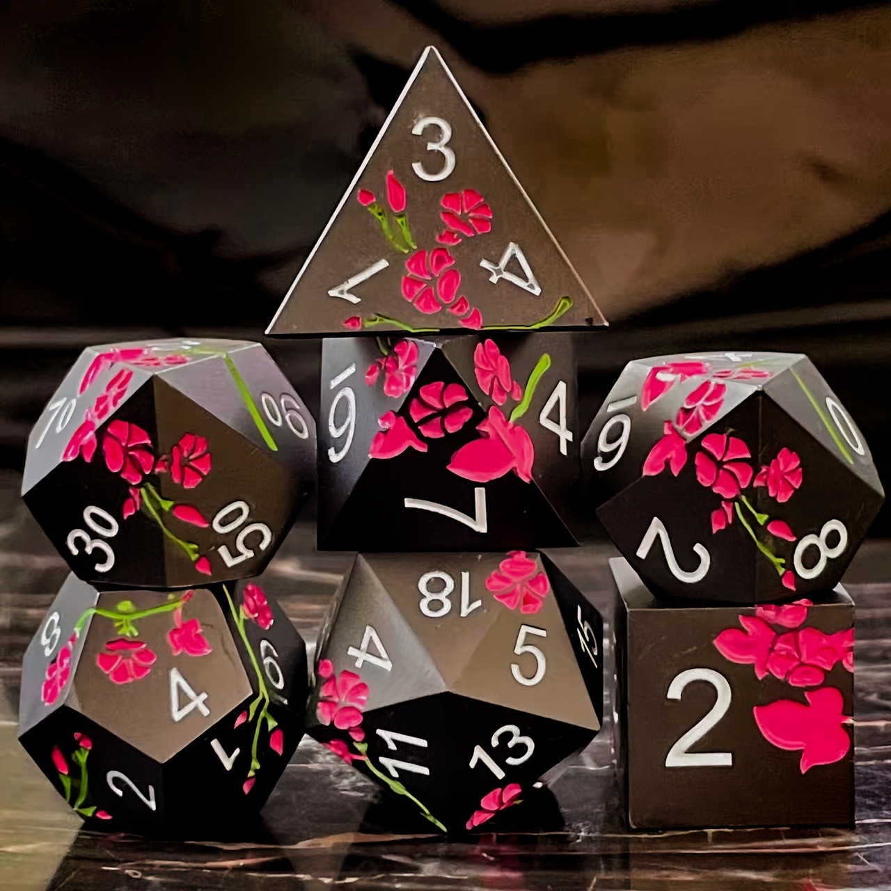 

7-piece Metal Dice Set, With Red Floral Pattern, Gaming Dices, Tabletop Entertainment Accessory