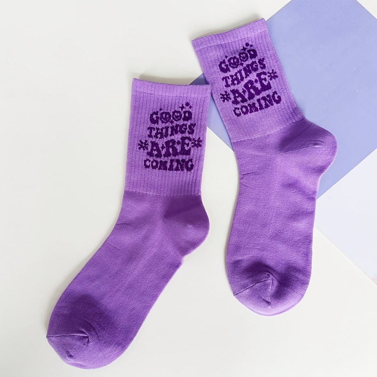 E-shop 1 Paar " Are Coming" Socken mit Aufdruck, Lila Socken, Süße Socken, Sportsocken für Herren und Damen, Neuheit Socken, Geschenk Socken,