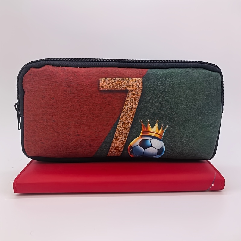 TEMU 1 trousse à crayons cool sur le thème du football, en polyester léger, pour les stylos et . La à simple couche offre un espace abondant et un