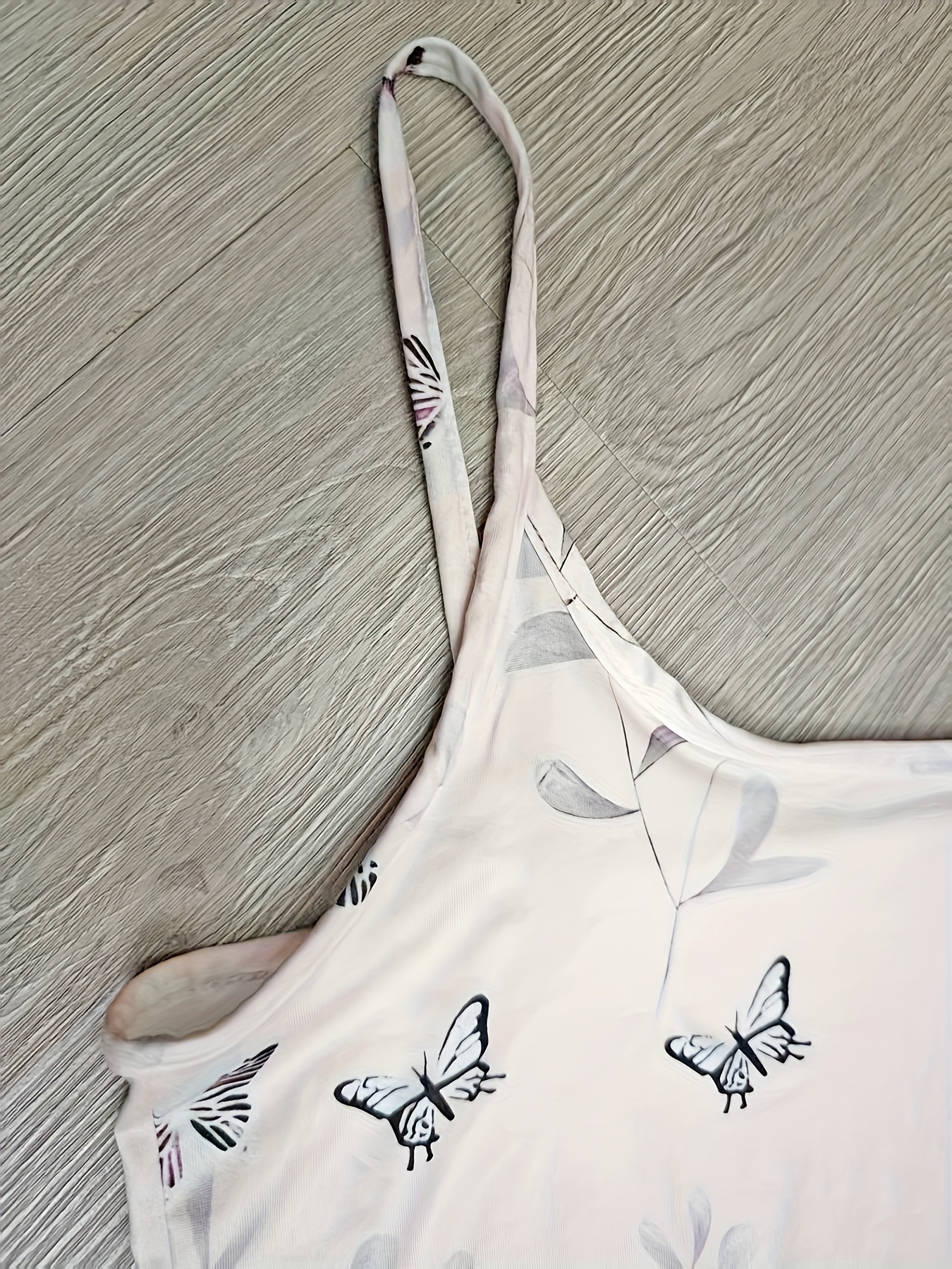 Camisón de Verano para Mujer con Tirantes Finos, Cuello Redondo con Dobladillo Enrollado y Estampado de Mariposas Florales - Imagen 8