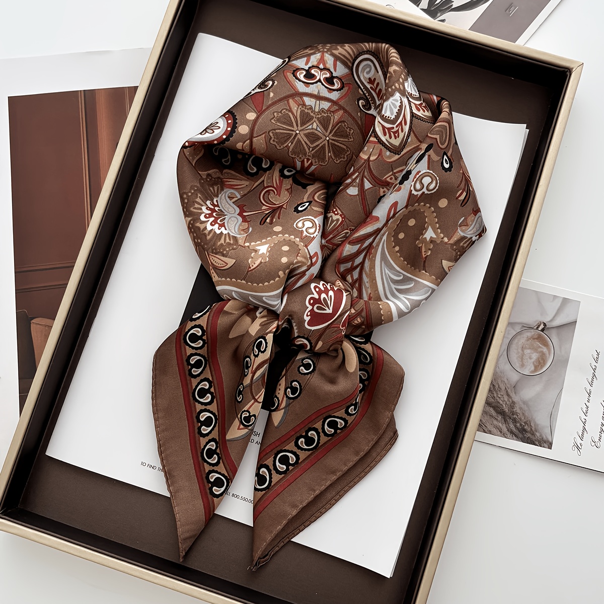 TEMU Foulard Carré Cache-oreilles Cache-cheveux Cache-tête en Satin 70 cm à Motif Café Foncé pour Femme - Écharpe de Cou Élégante et Accessoire pour