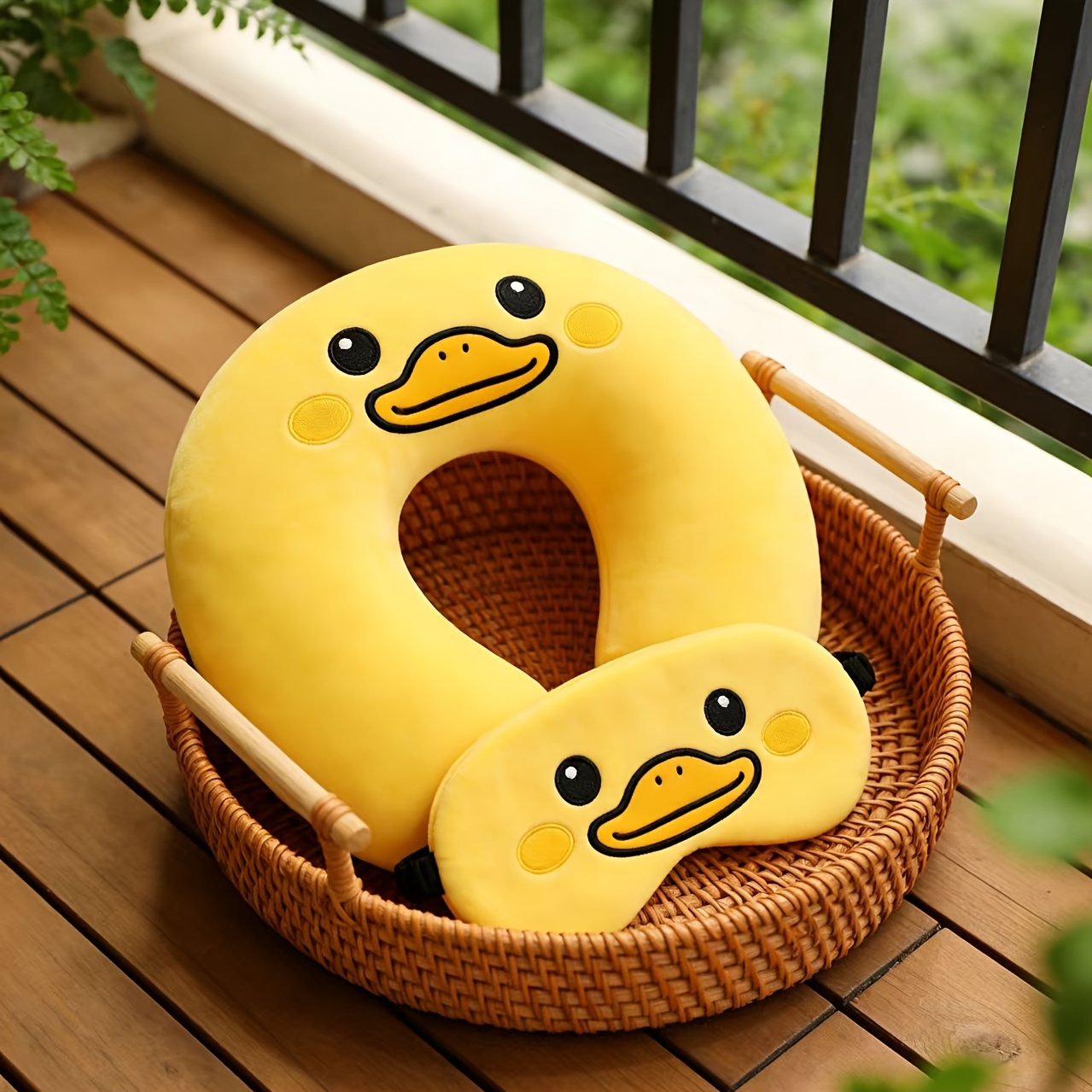 TEMU Plush Neck Pillow With Matching Eye Mask - Ergonomic Support For Travel, Work, And Relaxation Plush Duck Neck Pillow With Duck Eyemask