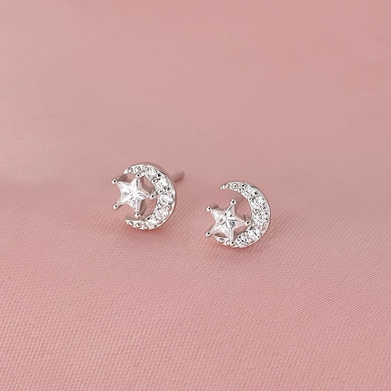 TEMU Une paire de clous d'oreilles étoile et lune pour femme, design unique de luxe, style élégant et , haut de gamme et polyvalent, adapté au port ,