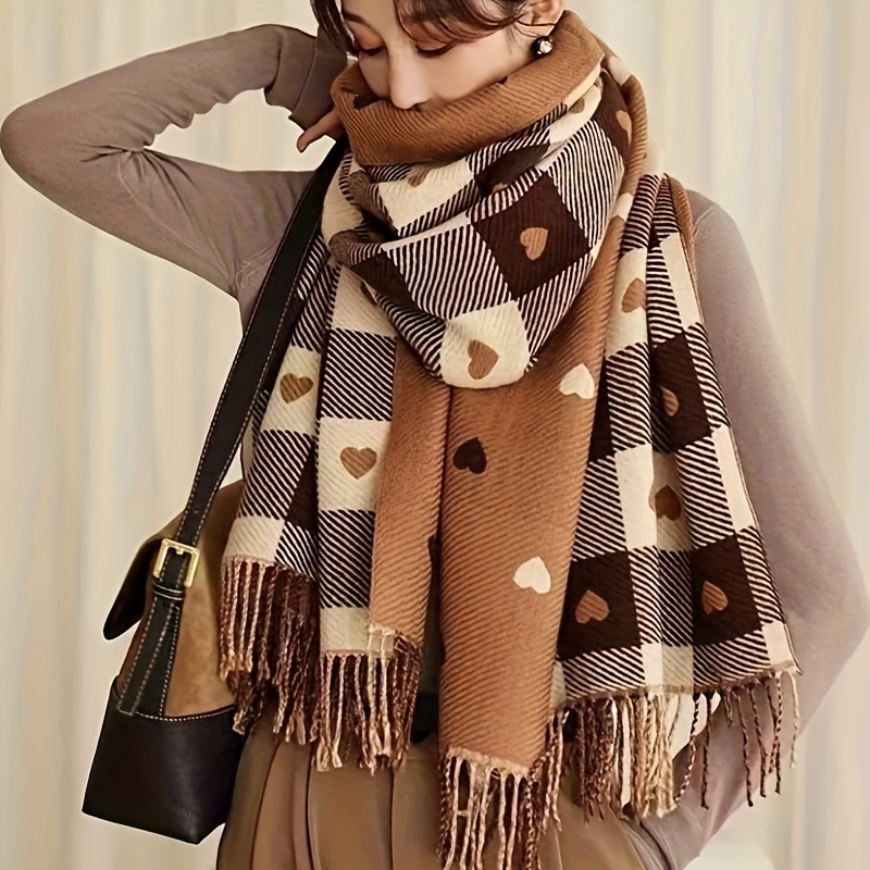 Autumn/Winter Warm Scarf with Stylish Heart Pattern, Suitable for Daily Wear, Holiday Parties, and as a Fashion Accessory