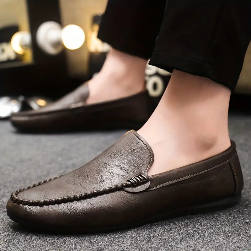 Choosing the right minimalist sneaker