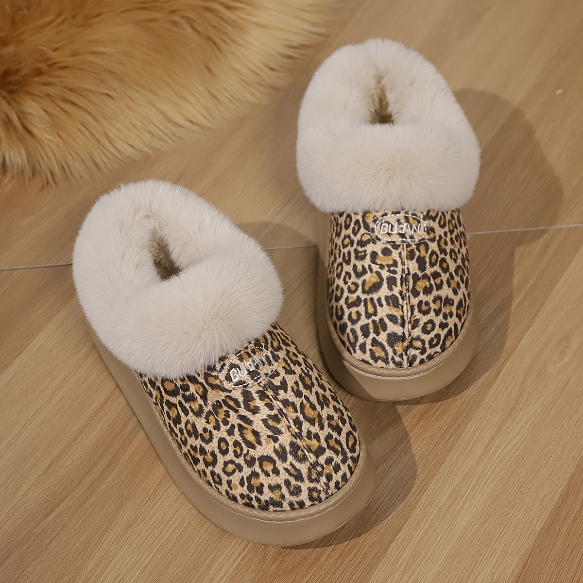 

Cozy Leopard Print Plush-lined Winter Slippers For Women - Sole, Slip-on, Warm Indoor Home Shoes With Sole, Non-washable, Indoor Slippers