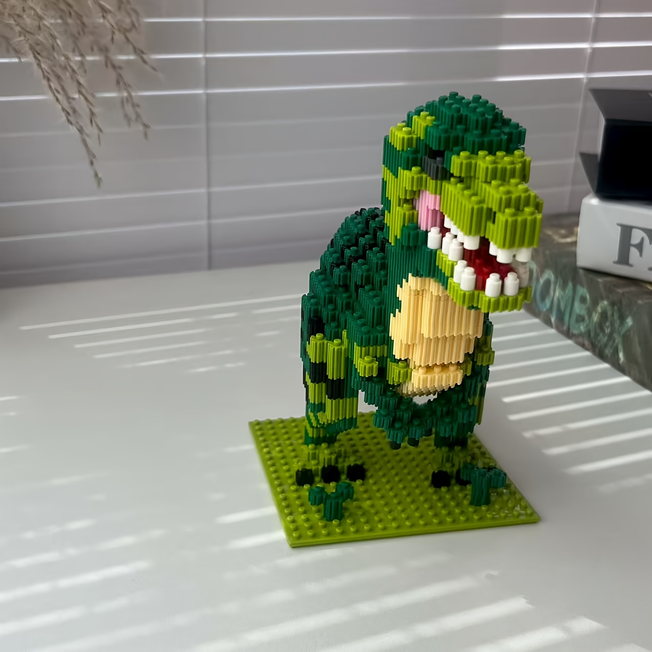 Three-dimensional Dinosaur Building Block Model