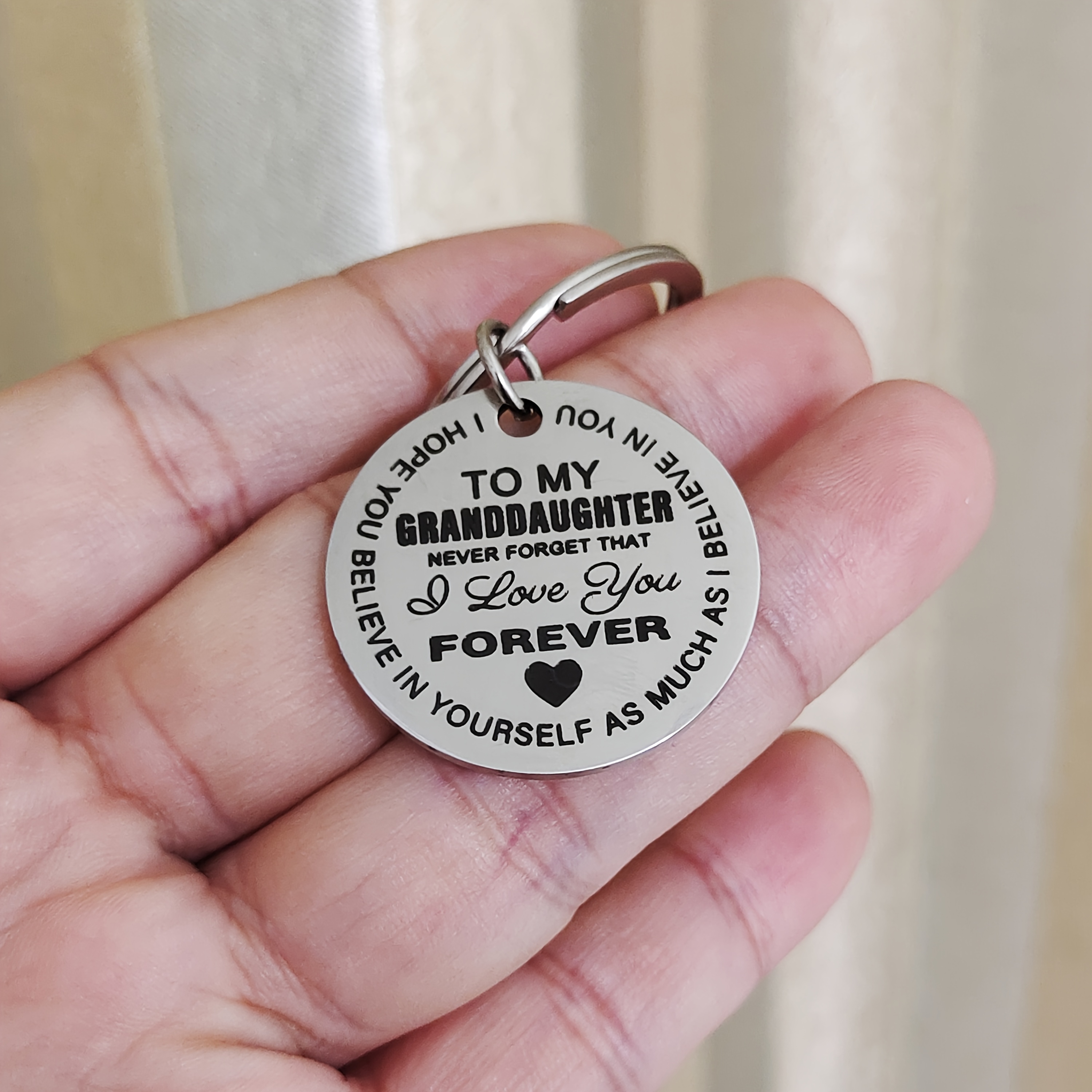 

1pc Stainless Steel Keychain For Grandparents' Granddaughter, Engraved With Of "", To For Granddaughter, To Granddaughter As A Birthday, Christmas, Halloween, Graduation Gift