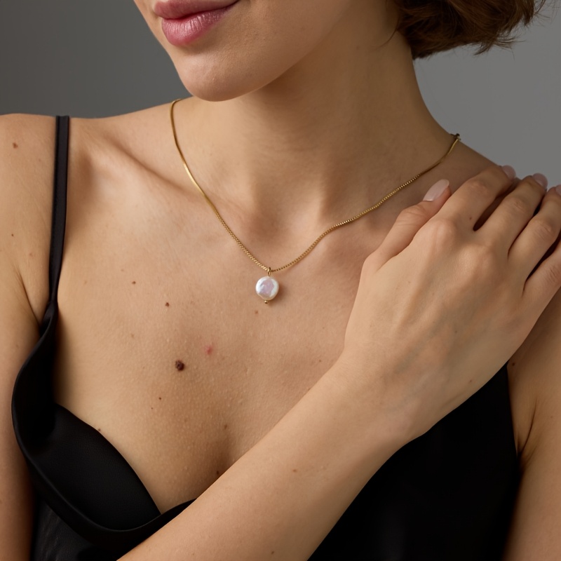 Elegant Inlaid Faux Pearl Floral Relief Women's Ring