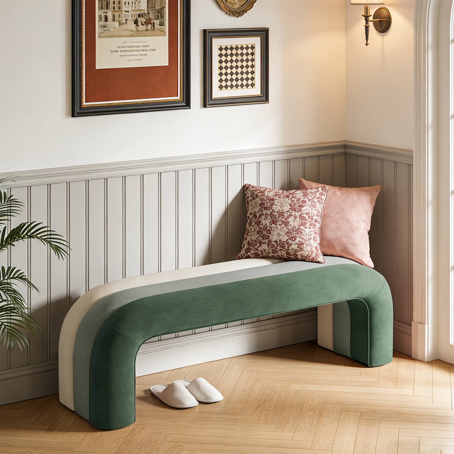 Curved Gradient Stool