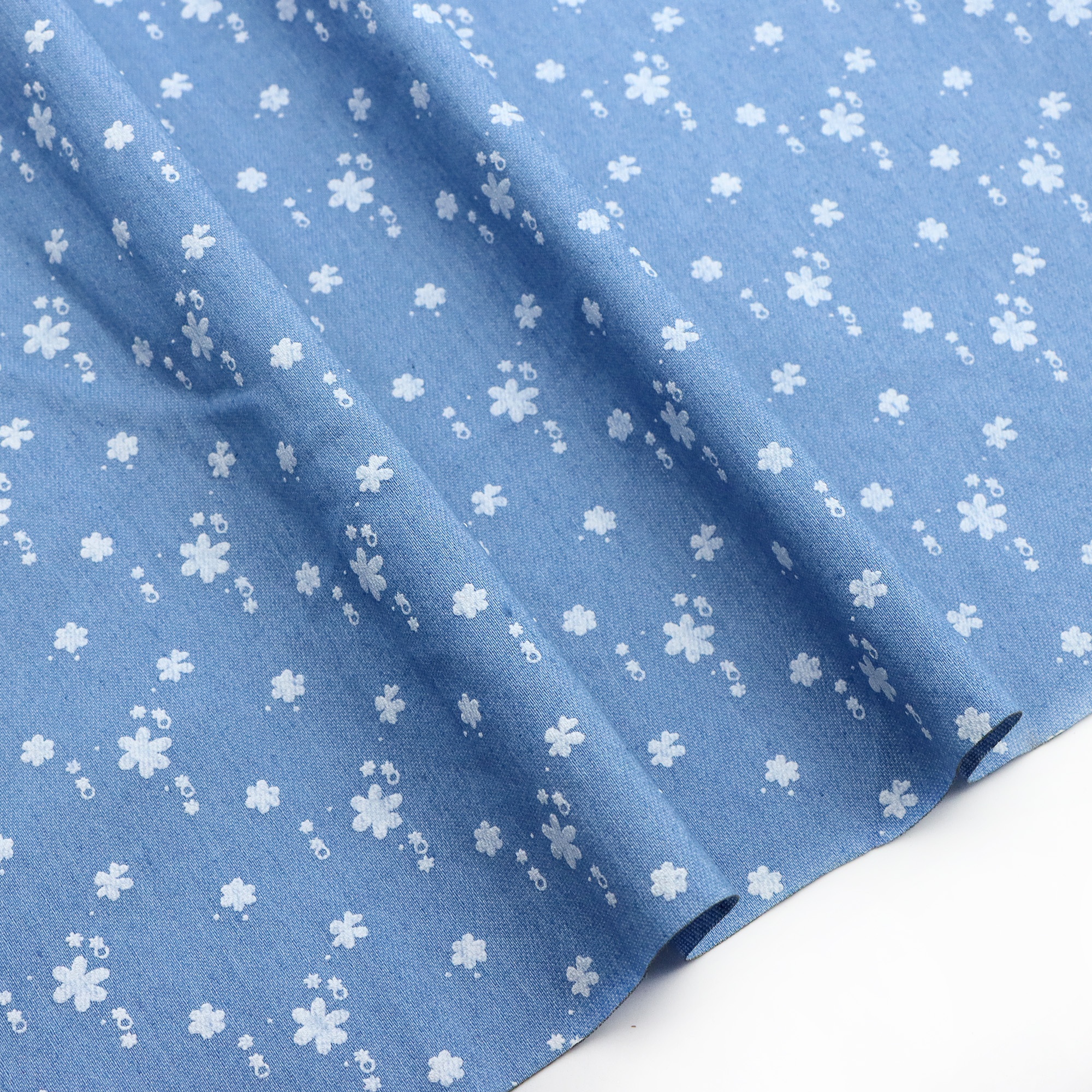 E-shop 1 Stück Großrolle Denim-Stoff mit Blumenmuster - Vorgeschnitten, Original, Lange Stränge, Ideal für DIY-Hüte, Kleider, | Nur Handwäsche,