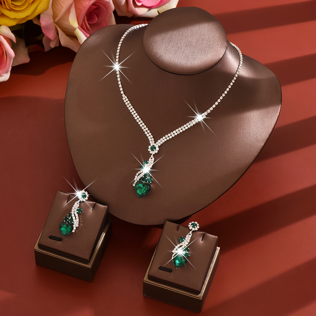 Image of Fashionable Elegant Heart Pendant 2pcs Necklace And Earrings Set, And Sexy Suitable For Prom Parties Bride Wedding Gift Valentine's Day
