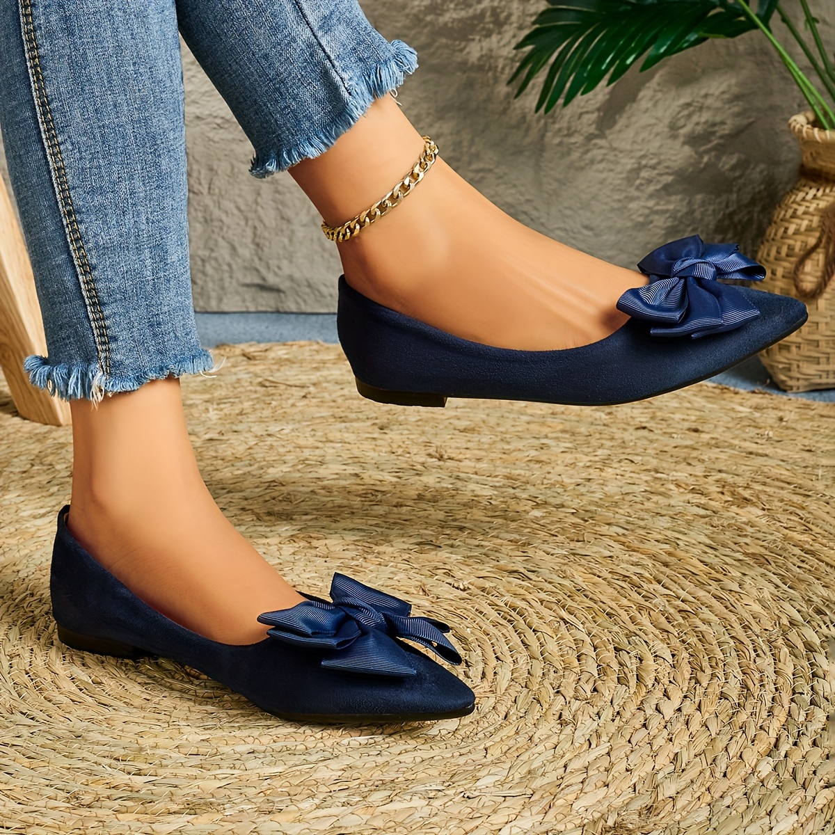 Women's Slip-On Pointed-Toe Flats with Bow Detail Soft Velvet Casual  Shoes in Navy, Red Purple Lightweight PU Sole Lining for Casual 