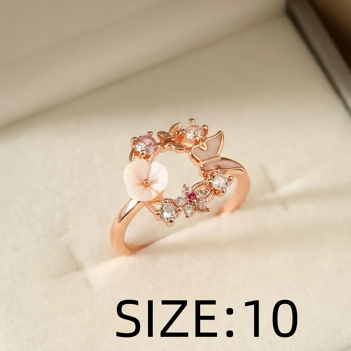 Exquisite Flower Unisex Ring with Synthetic Zircon