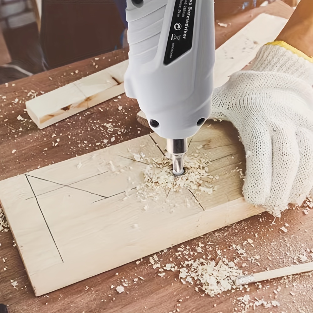 مجموعة مفك براغي لاسلكية 47+2 قطعة، قابلة للدوران والتشوه مع بطارية قابلة للشحن مدمجة، صندوق بلاستيك pe للتجميع لتخزين وسهولة النقل، تصميم ضوء عمل led، بيئة تلاشي لا يؤثر على الاستخدام، مقبض مطاطي لتغليف مريح، يمكن المنتج أن يؤتي وظائف الحفر والتثبيت، يحسن الكفاءة بشكل كبير في تفكيك الأشياء والأمنت المنزلية تفاصيل المنتج 9