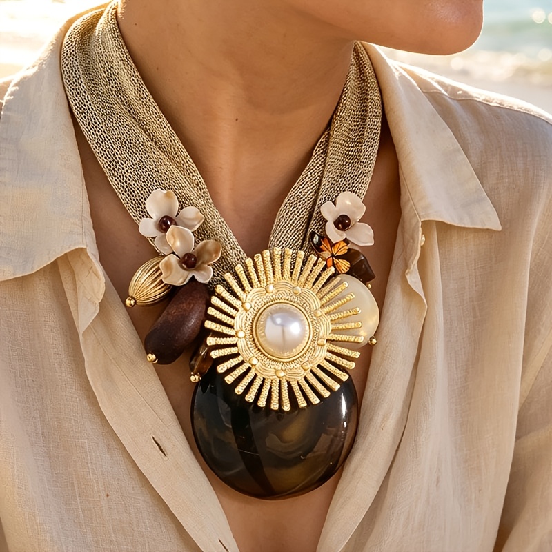 Women's Elegant 3D Sun Flower Brown Round Pendant Necklace
