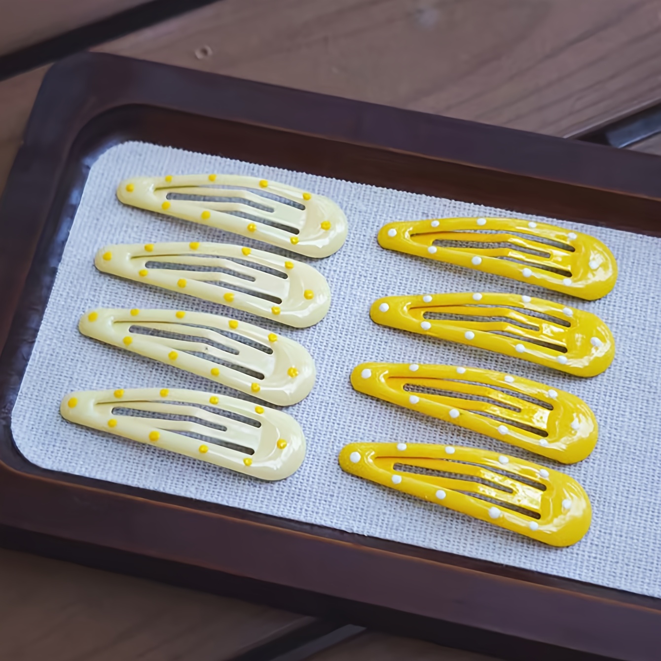 TEMU 8-teiliges/Set Niedliche Haarspangen mit Druckknopf und Punktmuster, Gelbe & Cremefarbene BB-Clips, Süße Haarspangen für Damen, Lässige
