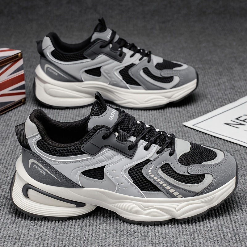 Baskets Running Homme Confort Plus Chaussures de Course Homme Légères et Résistantes à la Route - Baskets Basses Respirantes avec Soutien Cussonné, Semelle Antidérapante & Support de Voûte Plantaire, Idéales pour Entraînement, Randonnée ou Tenue Décontractée - Dessus en PU/Tissu & Semelle Intérieure EVA (Gris/Noir)
