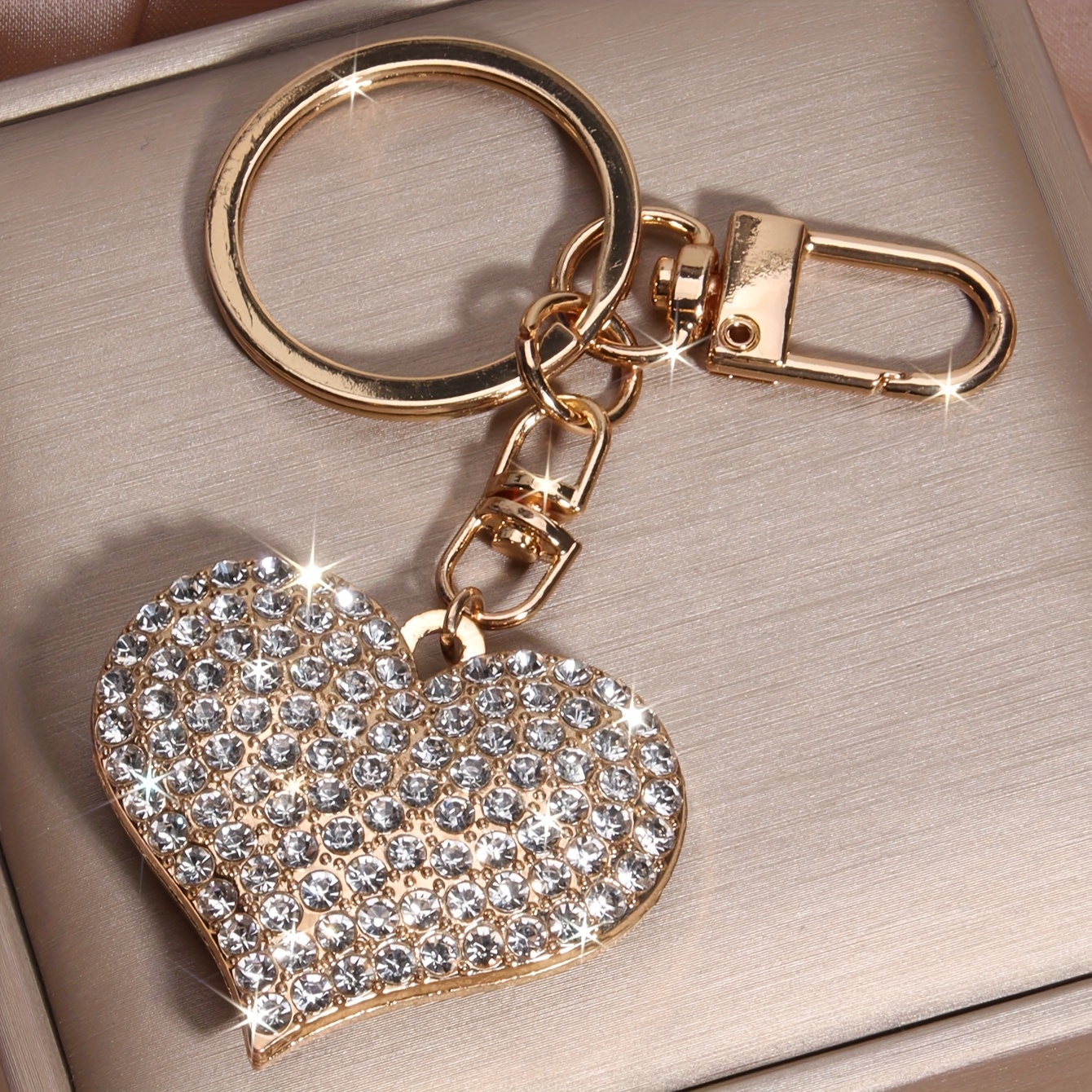 TEMU 1pc Sparkling Rhinestone Heart Car Keychain - Zinklegering sleutelhanger met gouden kleur metalen ketting, Perfect Valentijnsdag cadeau voor