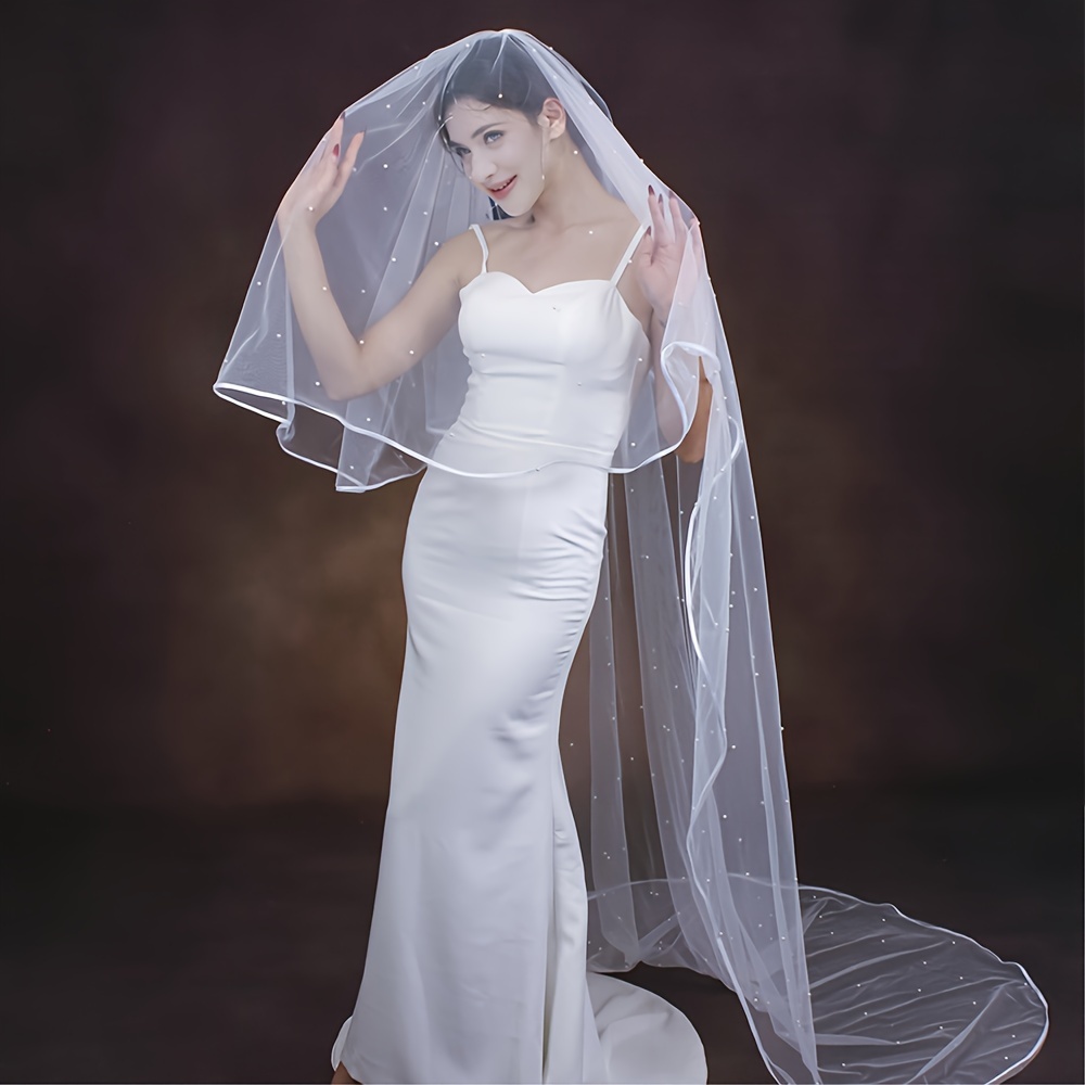 zamonaviy ikki qavatli marjon tikanli to'y voiligi, 2,5 metr uzunlikdagi cherkov lentasi, soch to'plami bilan bezatilgan to'y voiligi, 2