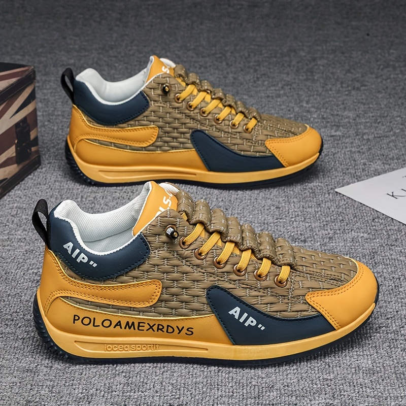 Baskets Casual Homme Style Rue Chaussures de sport casual pour hommes 2024 Nouvelle tendance de style de rue géométrique, hauteur mi-haute, bout rond, lacets, doublure en tissu, semelle en EVA, semelle en PVC, upper en PU, pour usage quotidien et en plein air