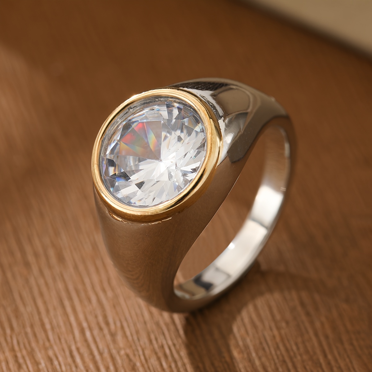 TEMU Anillo de mujer de zirconia sintética con incrustaciones bicolores brillantes de estilo minimalista lujoso, anillo de banquete diario, anillo de