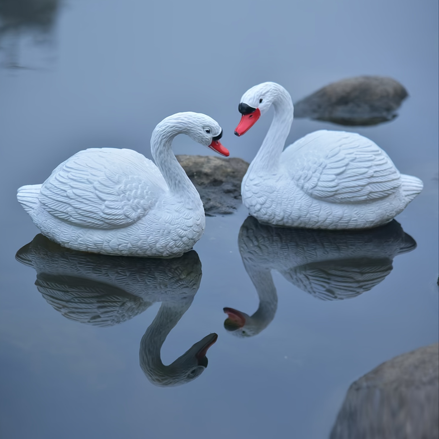 

1pc Lifelike Swan Garden Decor - Resin Pond & Lake Ornament, Perfect For Halloween & Outdoor Spaces