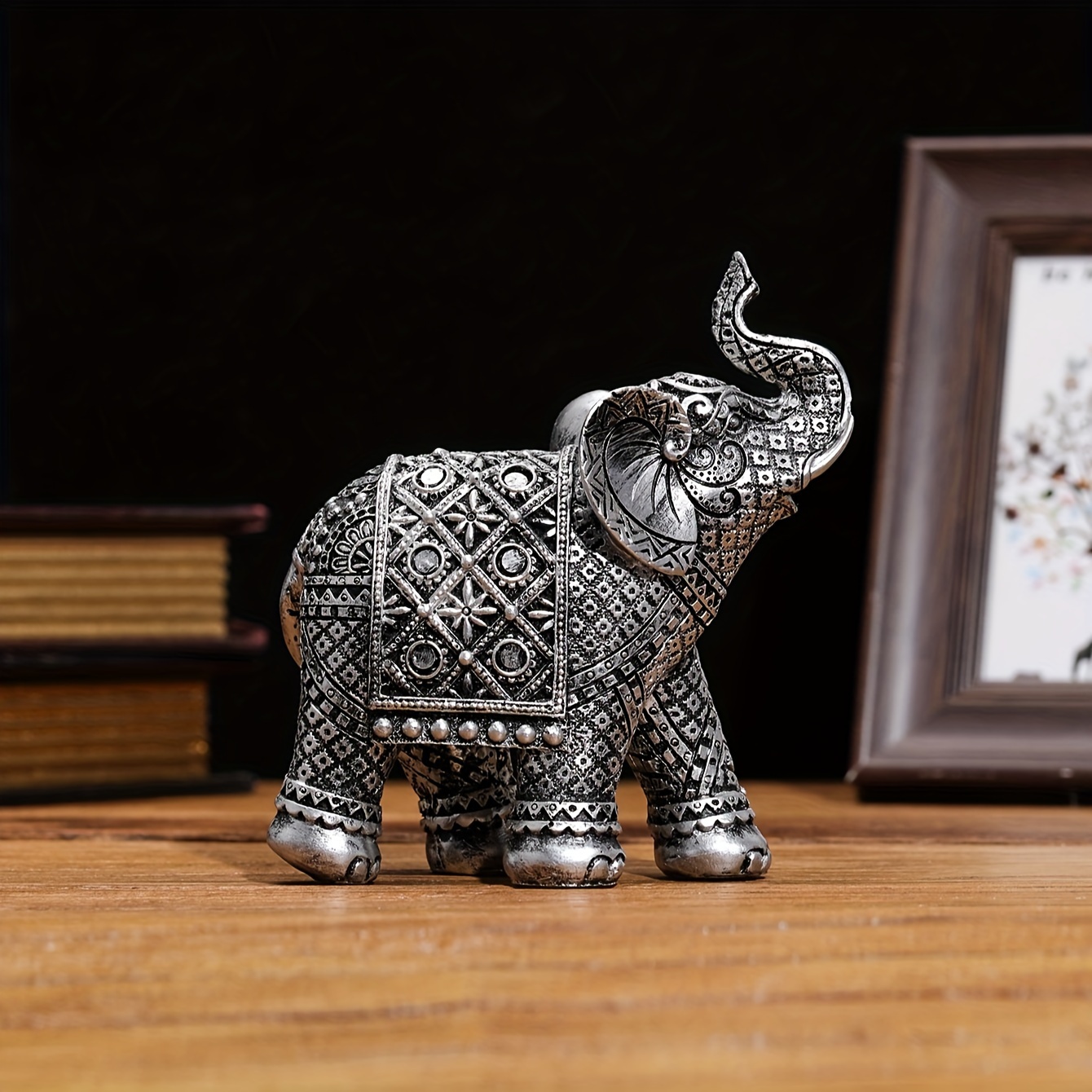ヨーロッパスタイルの象の置物1個、5.2インチの樹脂工芸品、装飾彫刻、卓上装飾、アンティーク調の動物の置物、家庭やオフィス用