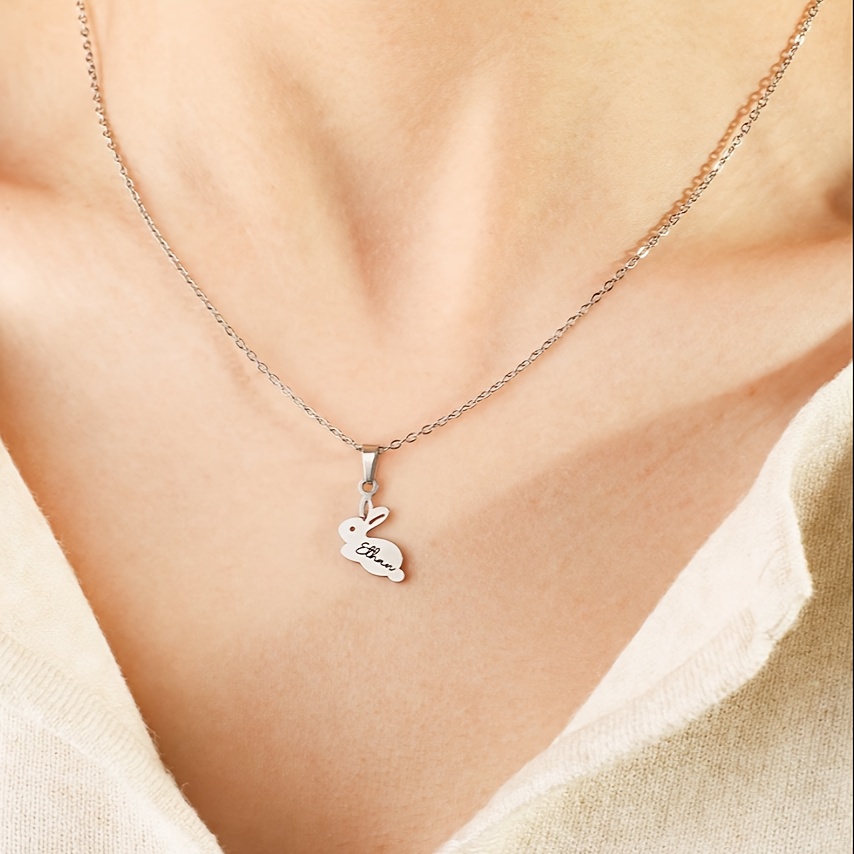 TEMU 1pc Collier Personnalisé Nom Lapin, Cadeau de Pâques , Bijou avec Votre Prénom en Anglais Souhaité, Idéal pour , Vacances ou Fête, Cadeau Unique