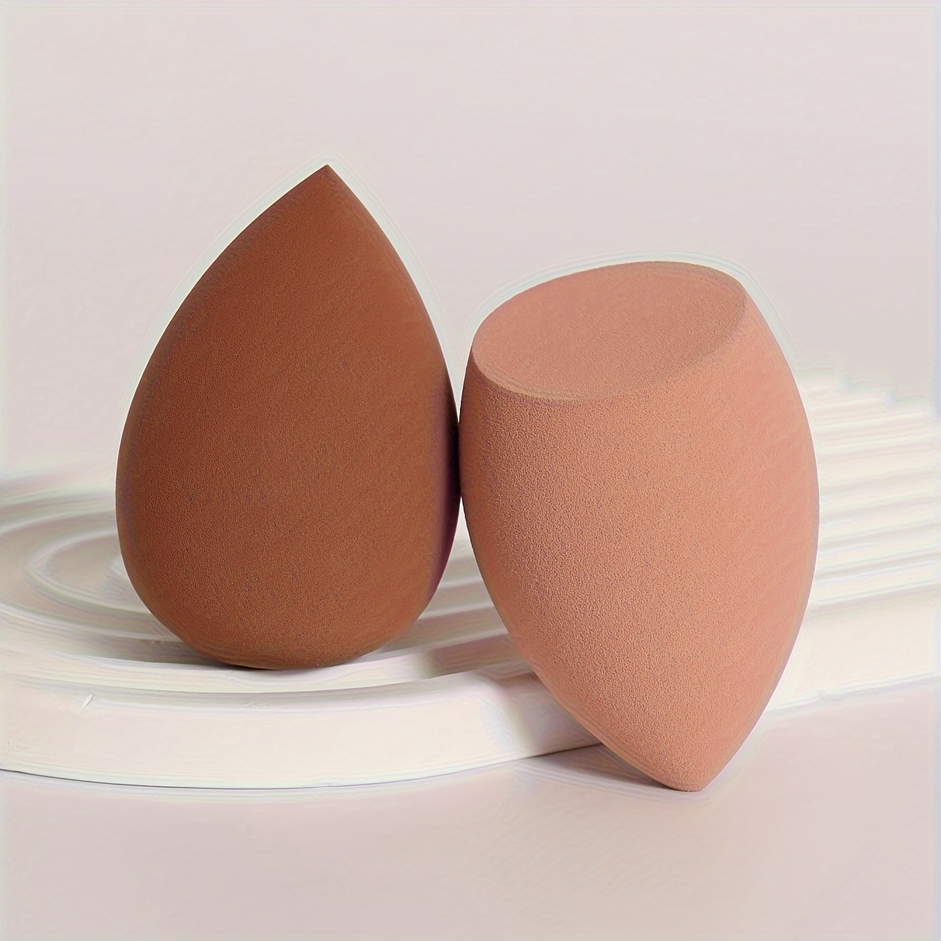 2pcs Multicolor Latex-Free Makeup Sponges for Wet and Dry Use