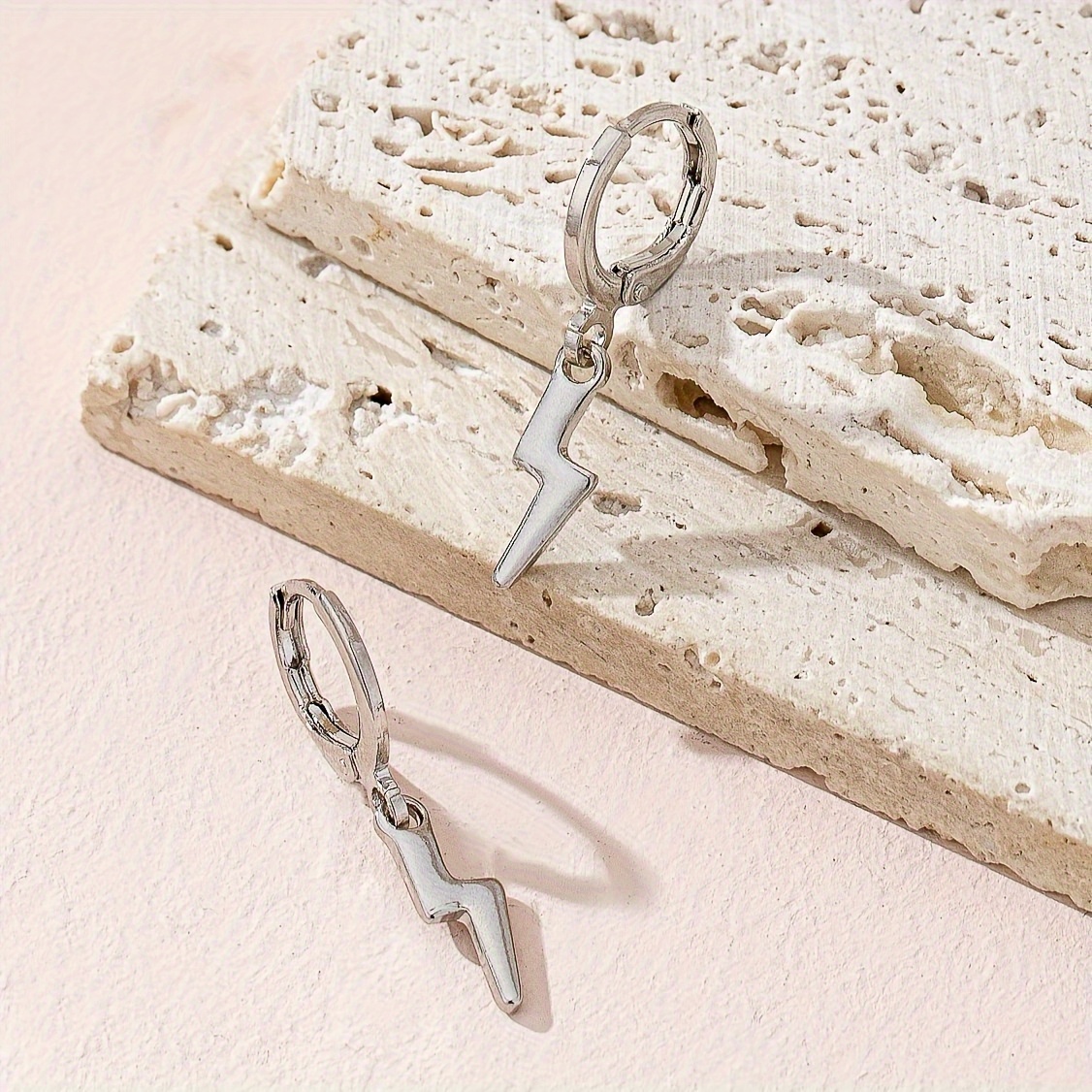 Lightning Shape Pendant Earrings, Fashionable Design